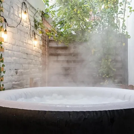 Διαμέρισμα Downtown Urban Spot Jacuzzi&cinema Universitate Βουκουρέστι