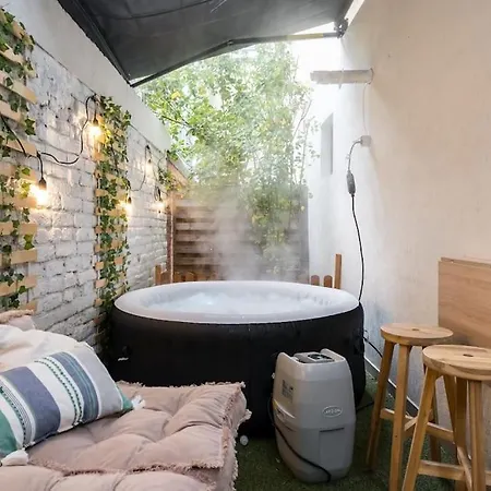 Appartement Downtown Urban Spot Jacuzzi&cinema Universitate