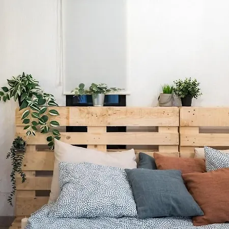 Downtown Urban Spot Jacuzzi&cinema Universitate * Bucharest